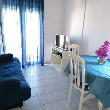 Sun Apartment