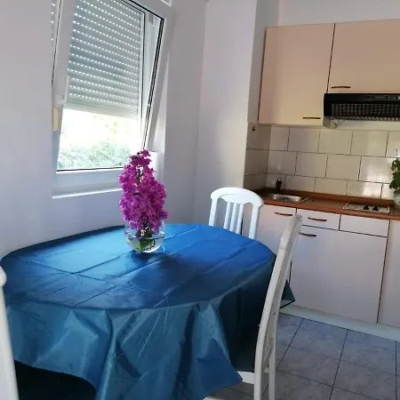 Sun Apartment